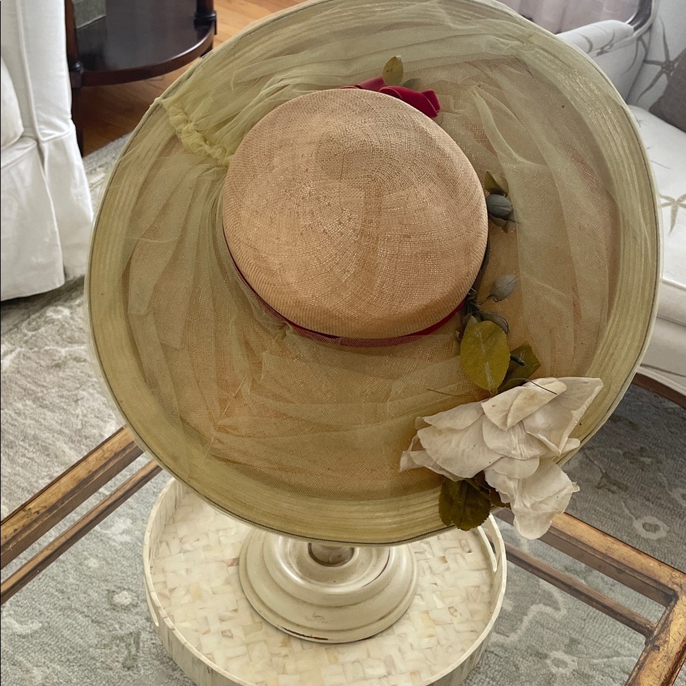 VINTAGE 1910’s straw hat with rose and yellow tulle red velvet Accents